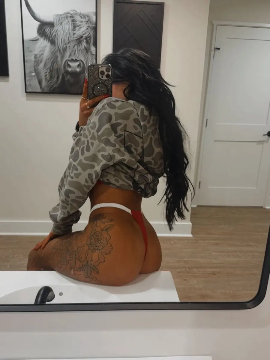 xronikaeskinsx story image